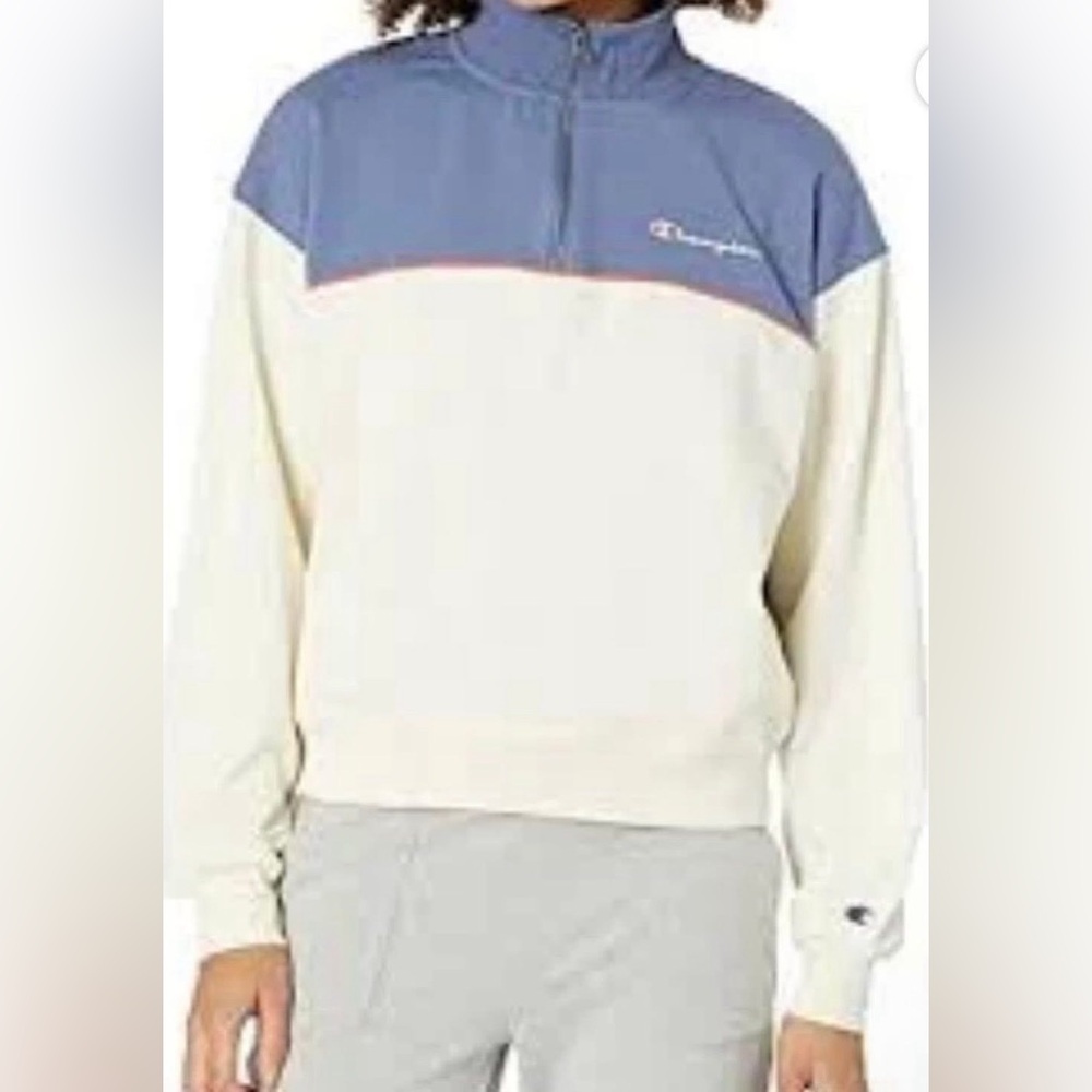 Champion Women’s Zip-Up Sweater in Blue and Cream Medium